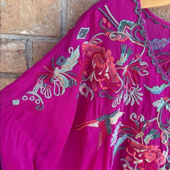 Johnny Was Magenta Embroidered Blouse - Picture 4 of 9
